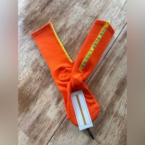 🆕 🧡The Surf Lodge Montauk UNISEX orange socks